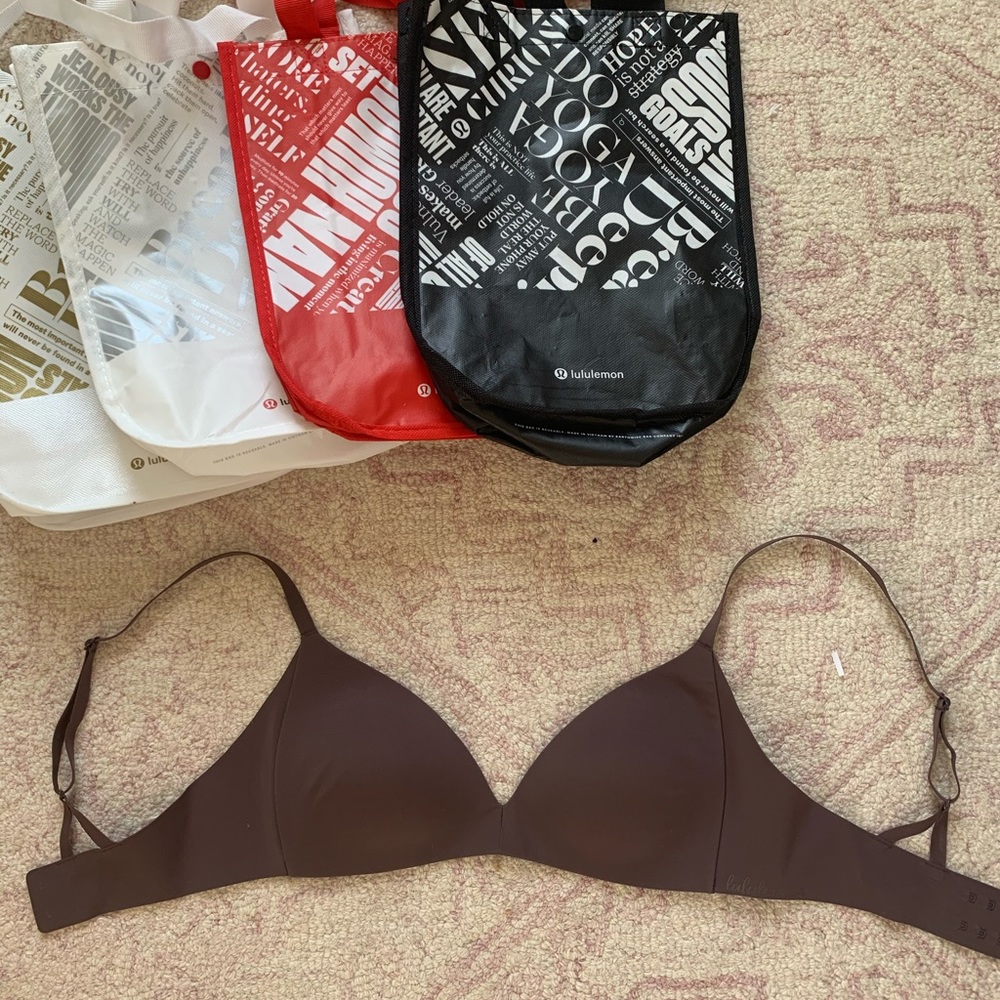 Lululemon bra